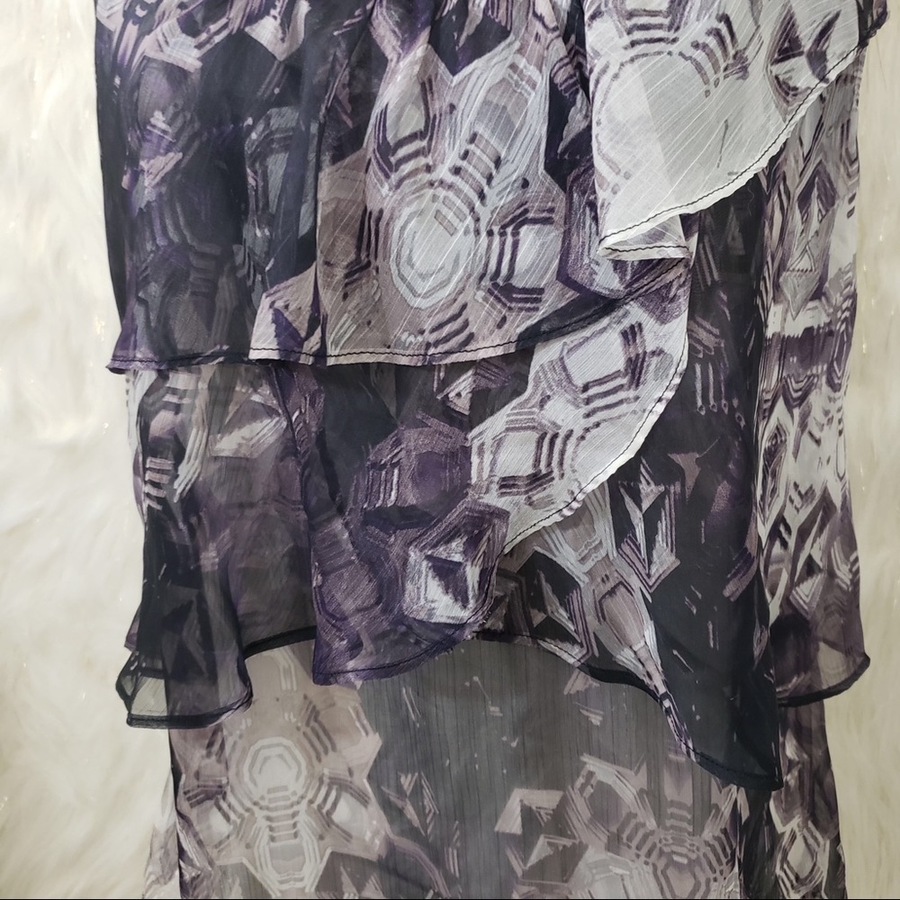 🖤 5/$25 New York & Company ruffled tank top - Picture 3 of 7